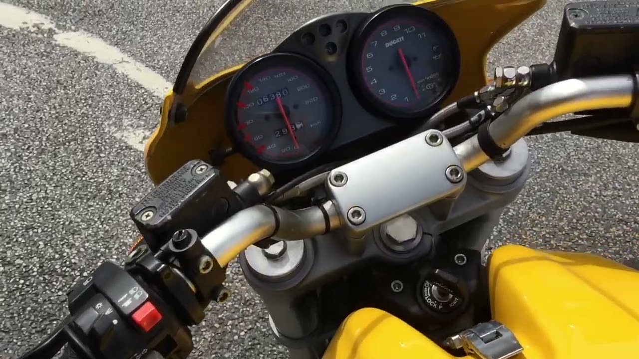 Ducati Monster 400 @mcobikes