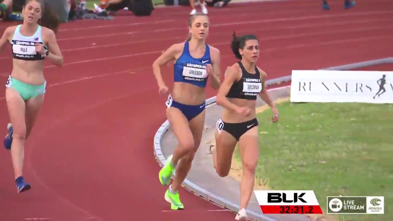 Genevieve Gregson wins in the women's 2019 Zatopek:10