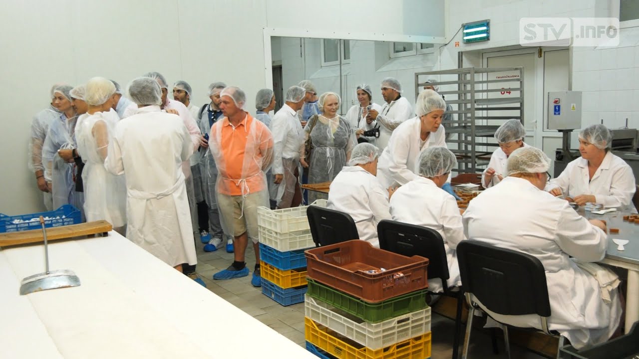 Misja gościła w Bidzinach. Poznali proces produkcji cukierków „krówek”