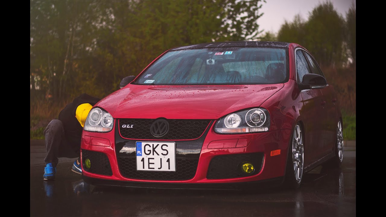 Bagged Jetta MK5 / trailer