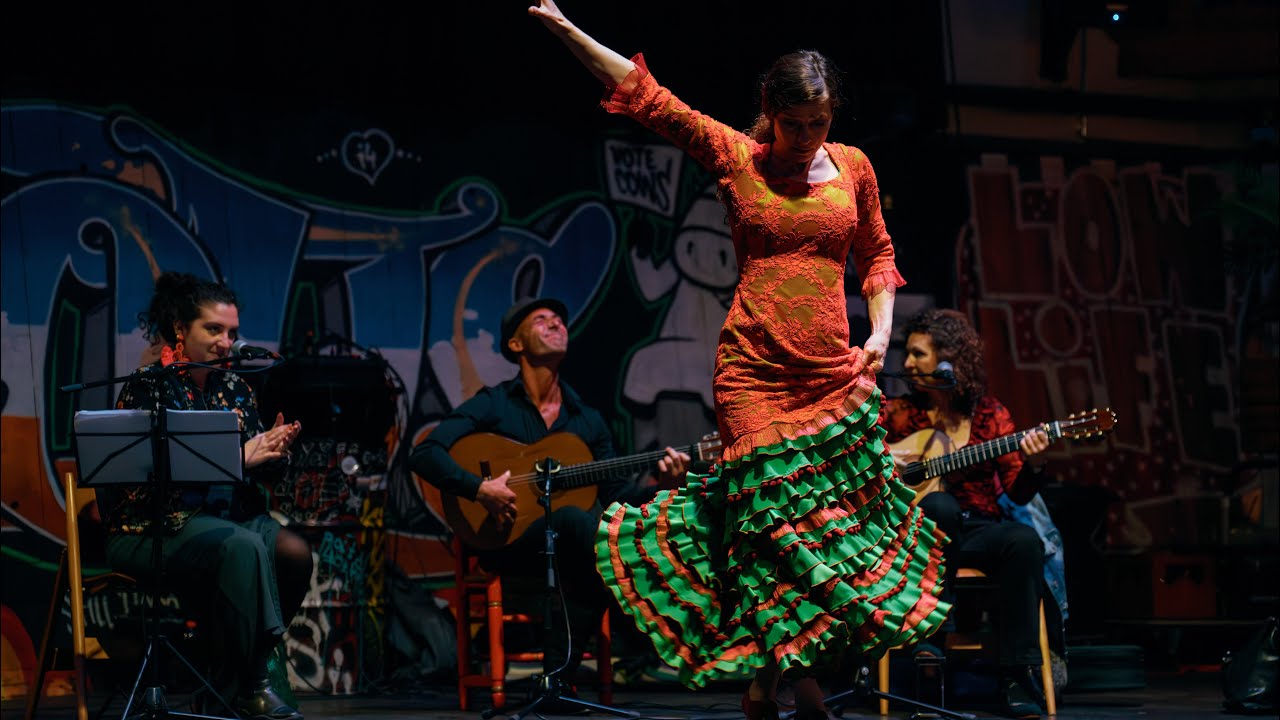 LaDina Bucher tanzt Alegrias am Tanzfest Bern 2024