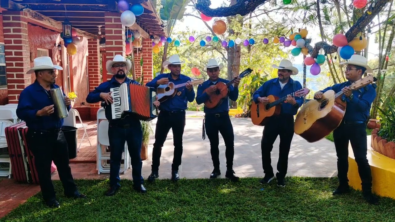 Acapulco tropical - Conjunto Musical Catrachos Del SUR 
