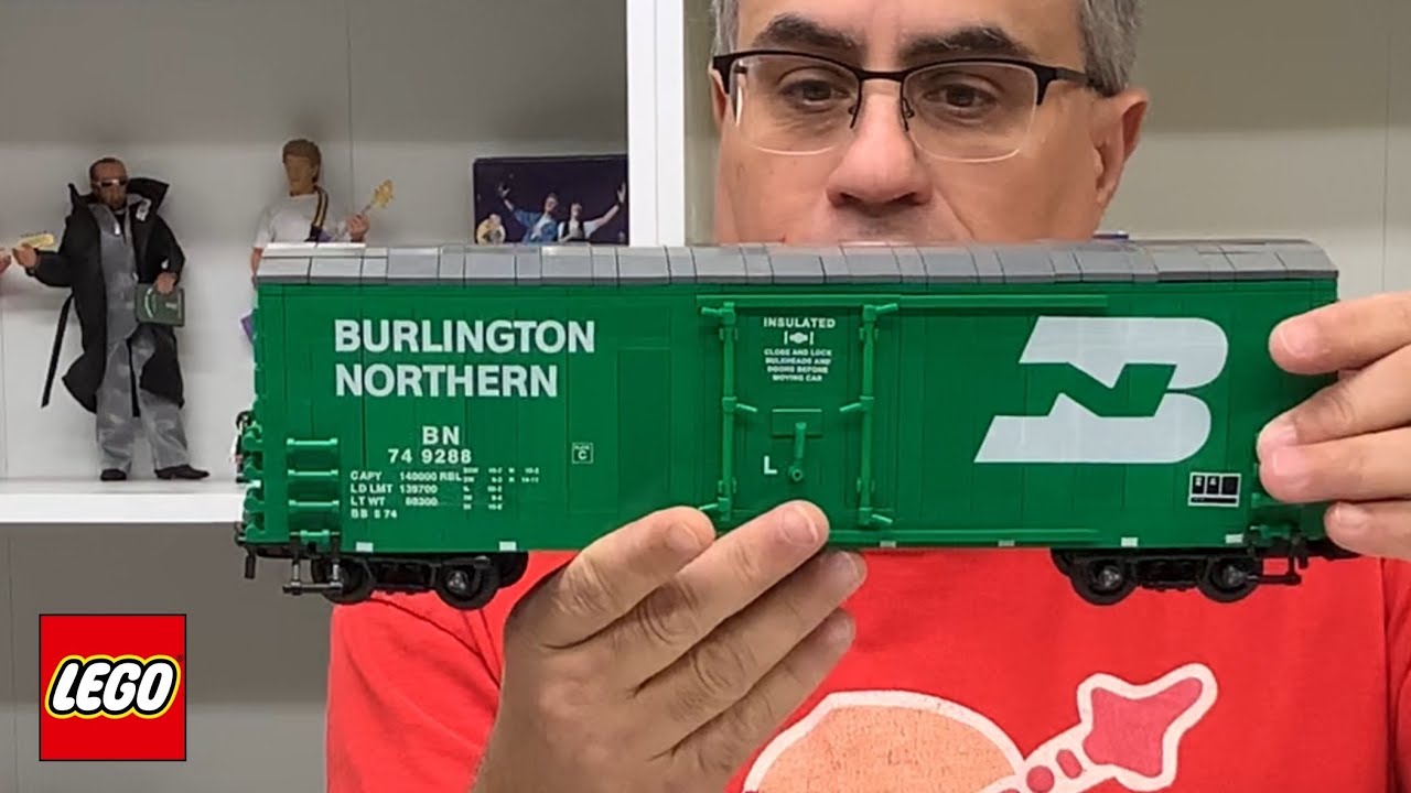 Love This LEGO Train - Brick Model Railroader Burlington Northern Boxcar