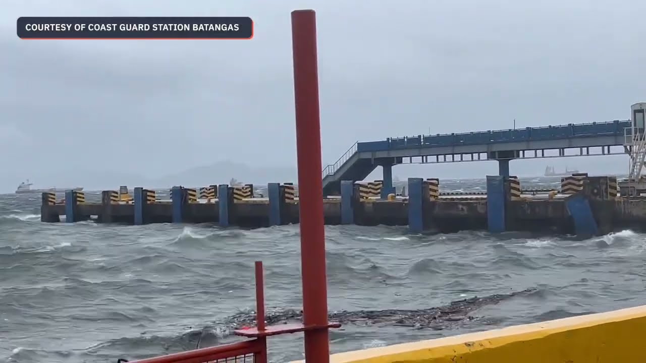 Strong waves hit Batangas Port