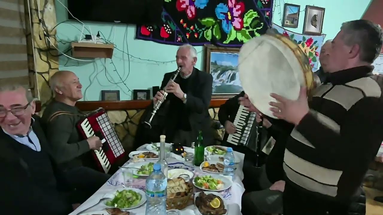 Ymer Kumria ne Klarinet Artist i Folklorit dhe intrpretim humotistik ne Lokalin Fatmir Xhafa 2026