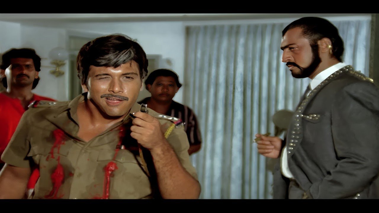 Ek Siti Bajaunga To Puri Police Force Gharme Ghus Jayegi - Govinda, Gulshan Grover - Do Qaidi