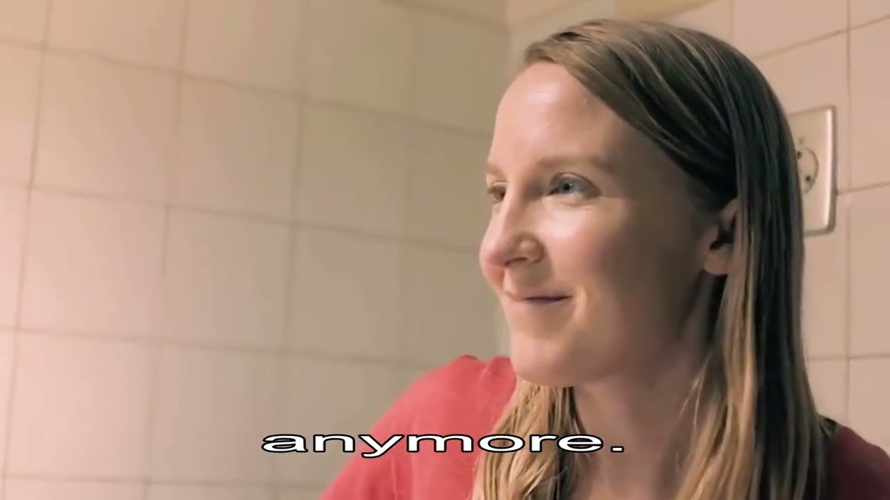 Amazing Woman Cries Out Noodles, Faces Tears Shortage in Successful Biz