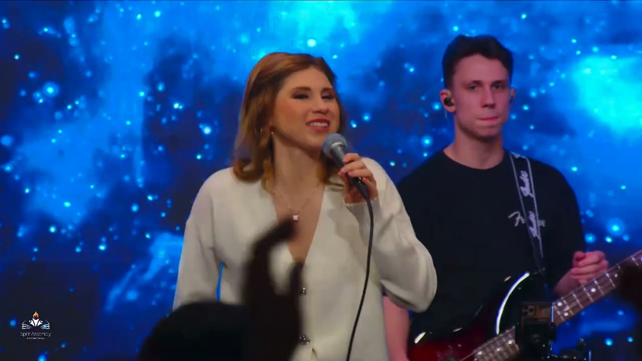 Our God is an Awesome God | Džanete Janet Tabaka