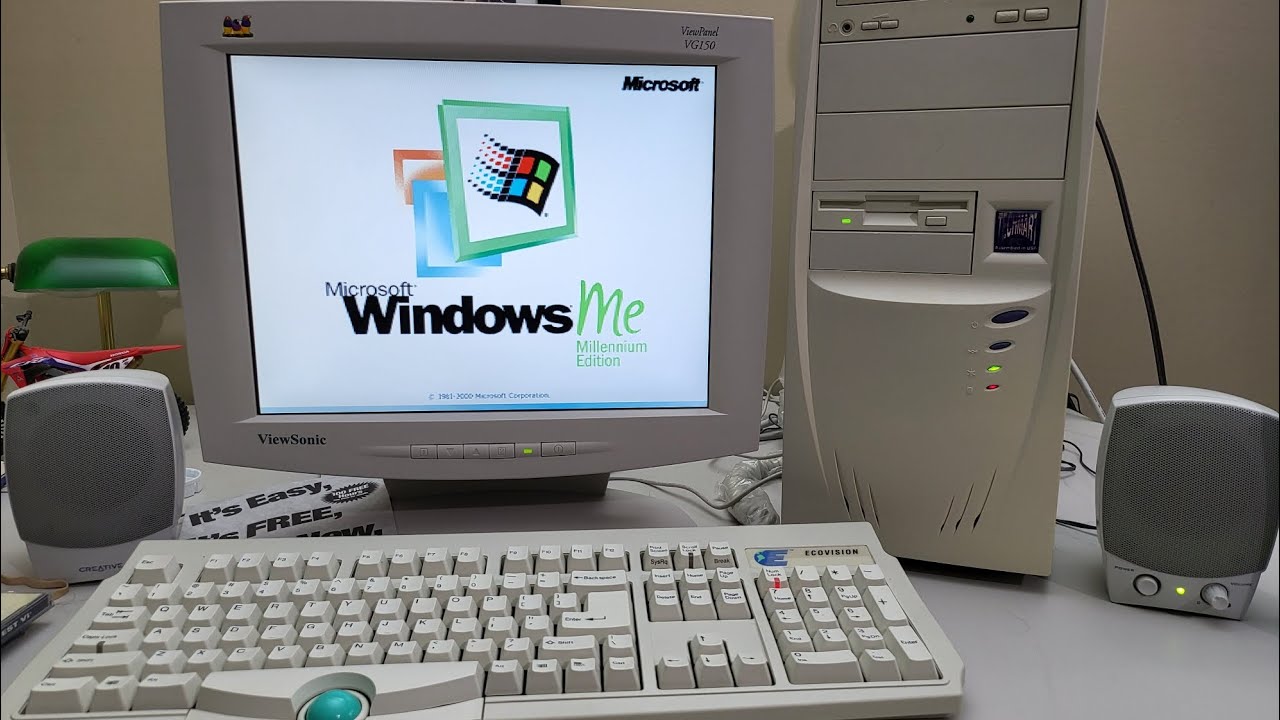 Windows Millenium ME Computer (Startup bootup)