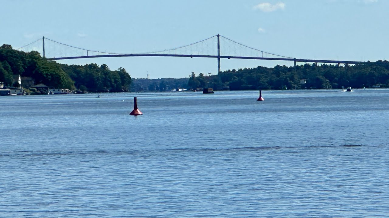 Beautiful Boat Cruise from Gananoque to Boldt Castle New York! 