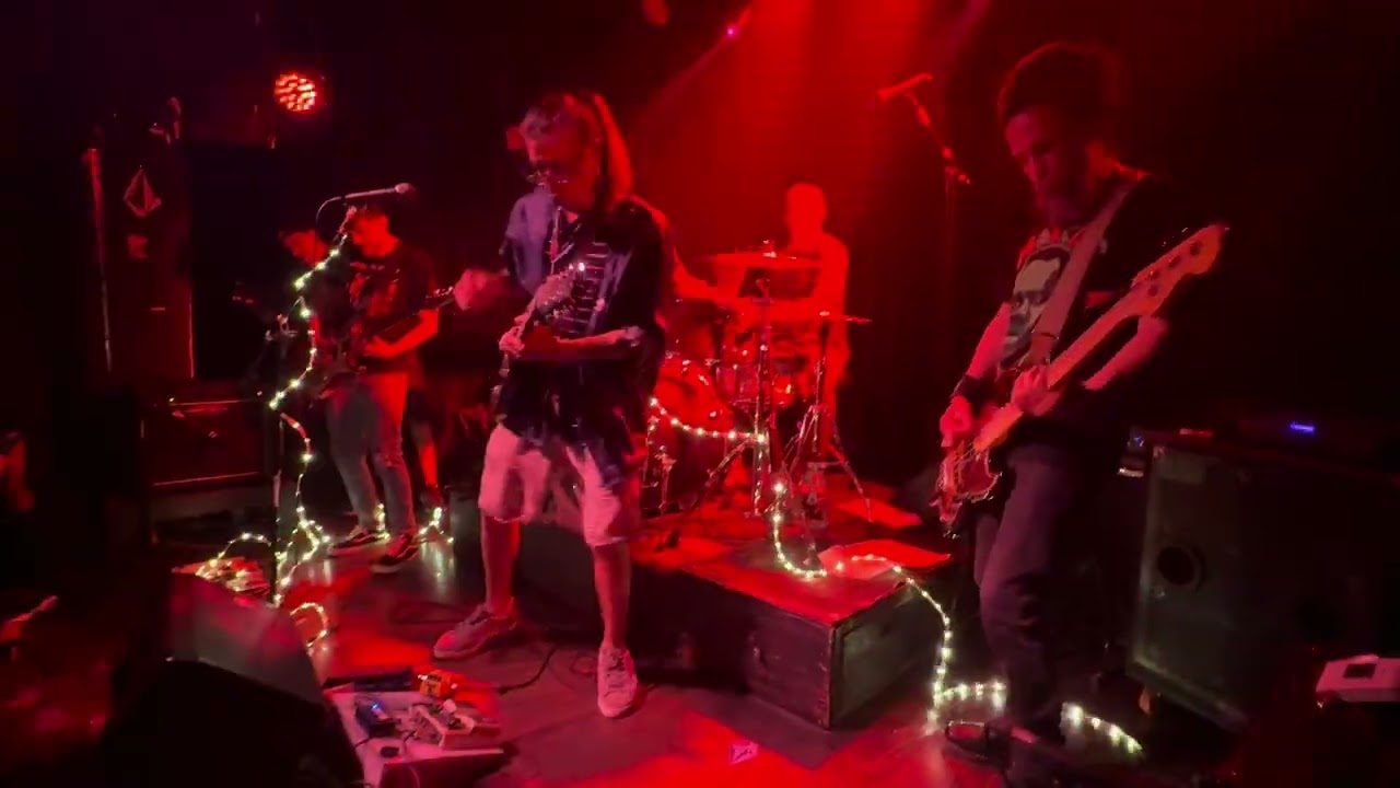 Cucsifae 2025/10/03 (full set) en Strammer Bar