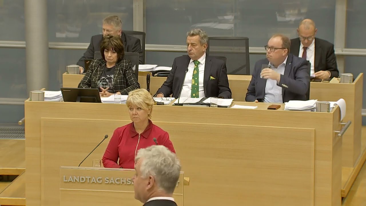 Grüne wird mit Realität konfrontiert. Kohleausstieg vorziehen, trotz fehlender Grundlast?