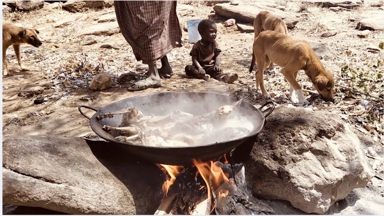 🔥 Rare Hadzabe Tribe Moment 🌿 | Authentic Hunter-Gatherer Life in #africa