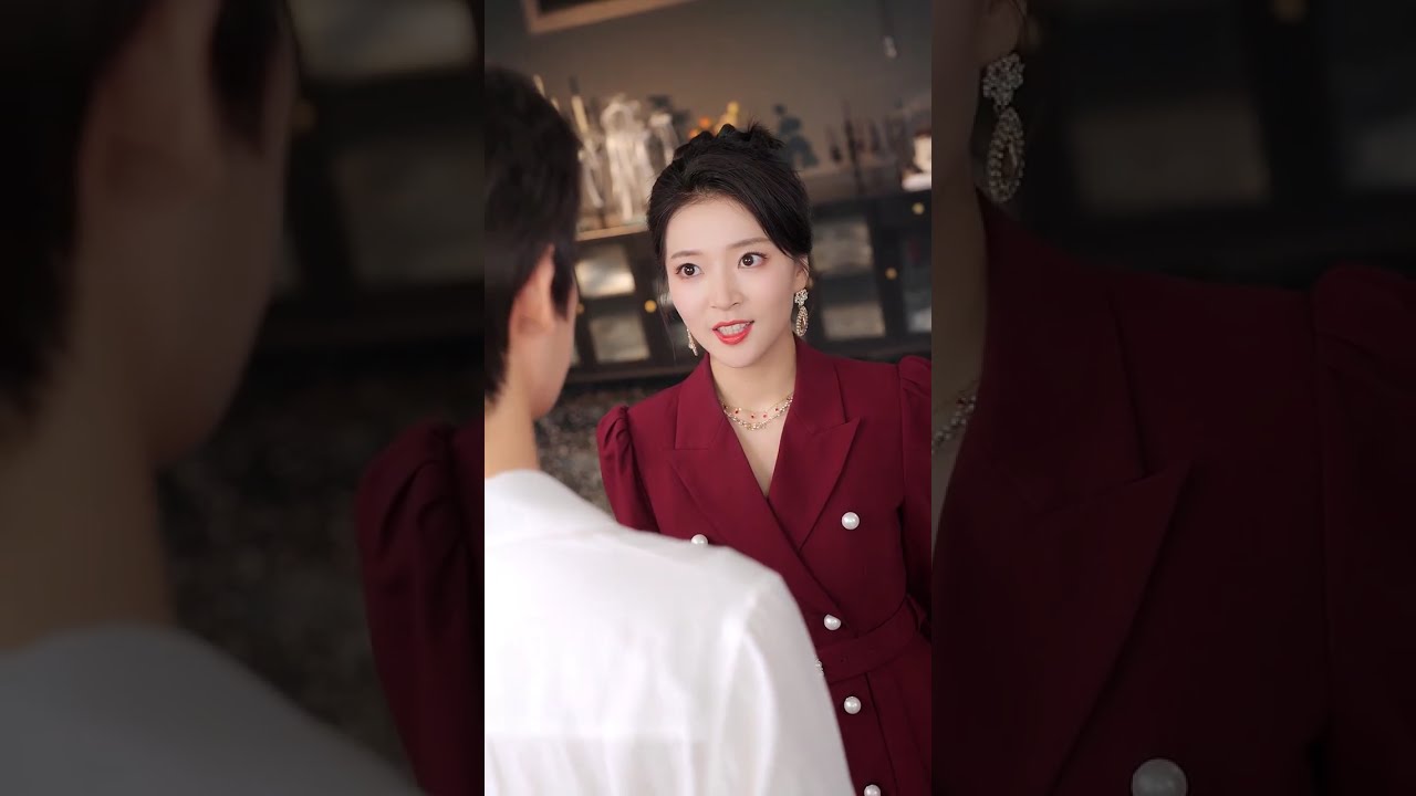 【Multi Sub】丈夫和白月光同時出車禍，涼薄妻子和白眼狼兒女卻選擇救白月光！心灰意冷的他終於離開，選擇了更值得的愛人，不料妻子卻拋下男小三求他復合！#romantic #drama