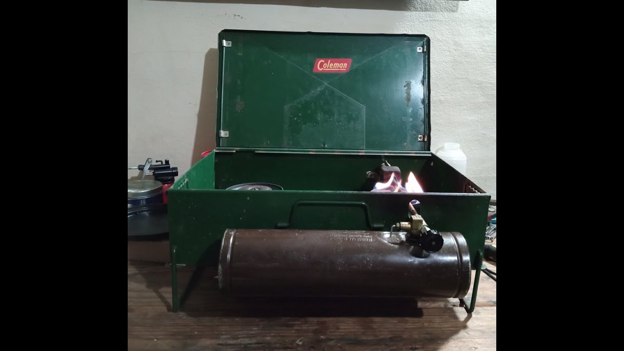 1948 Coleman 425 2 burner stove