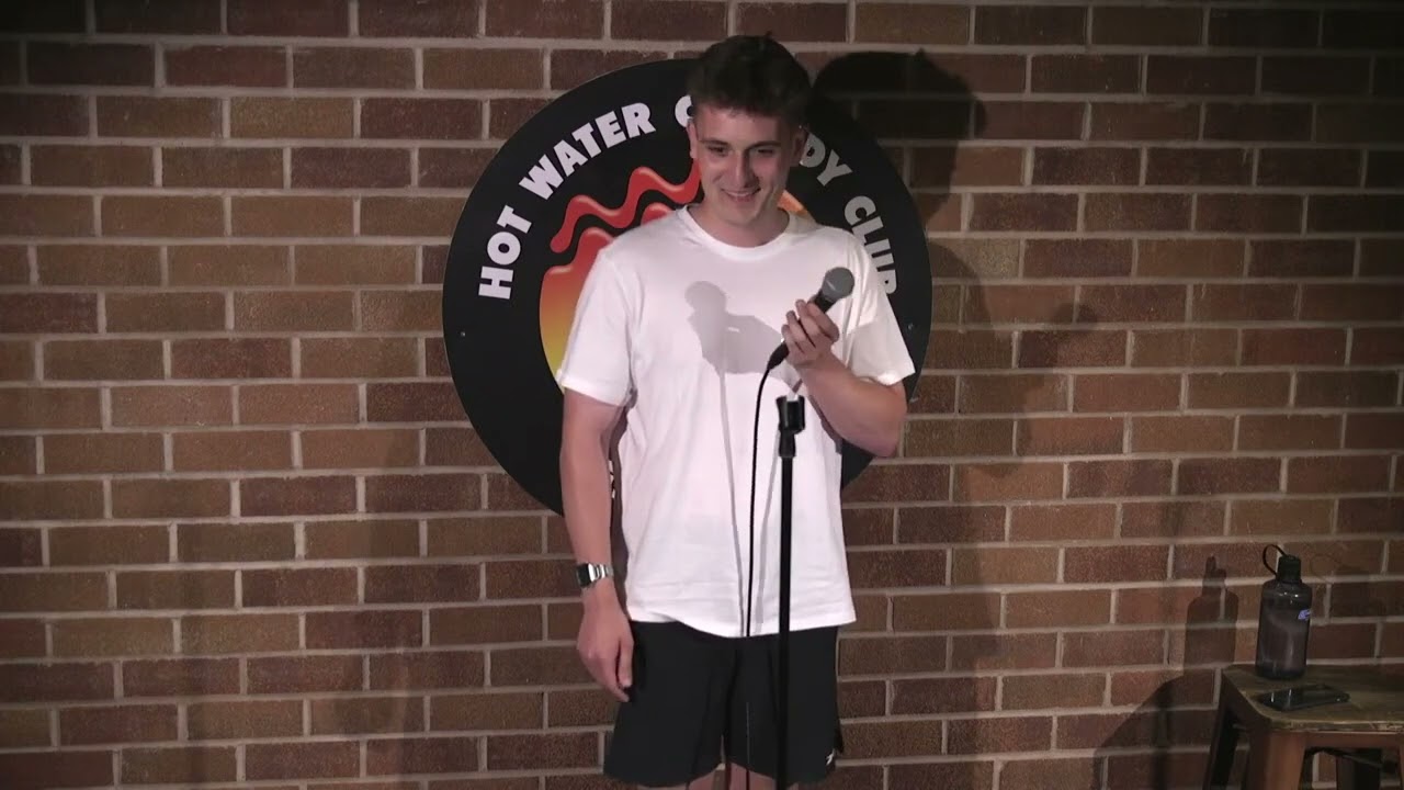 Daniel Petrie | LIVE at Hot Water Comedy Club