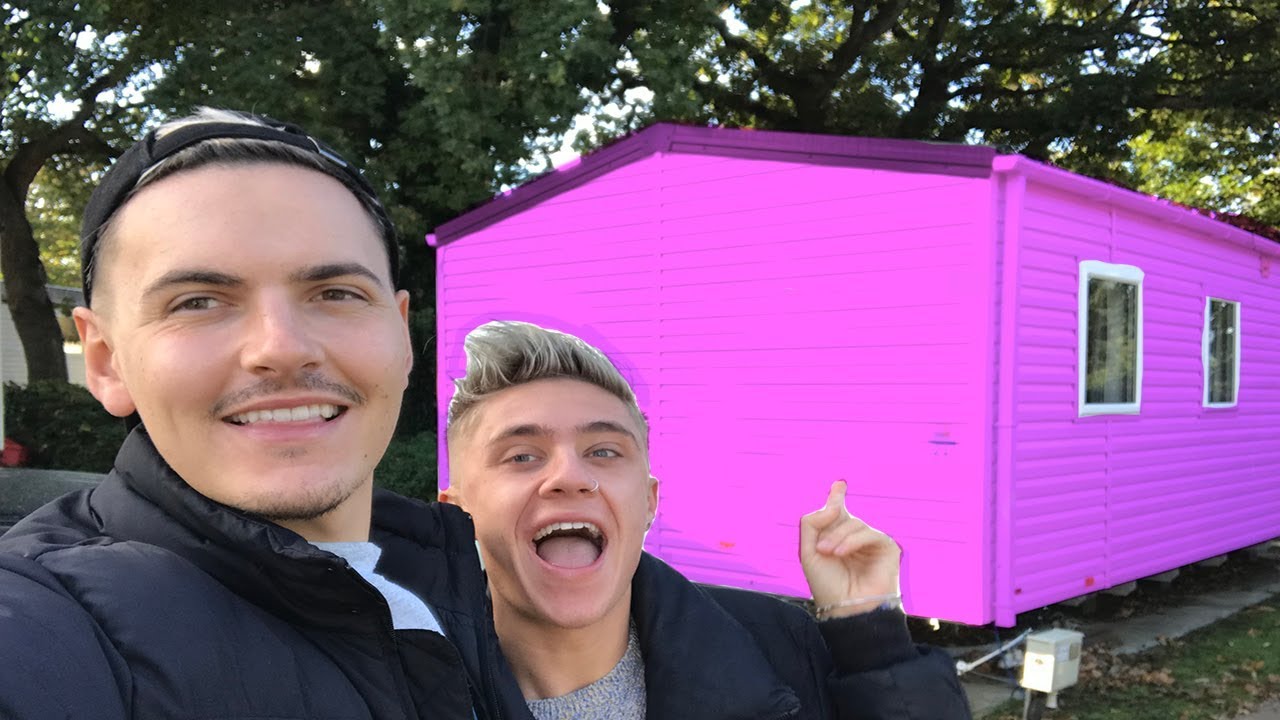 GAY COUPLE MOVING IN TOGETHER