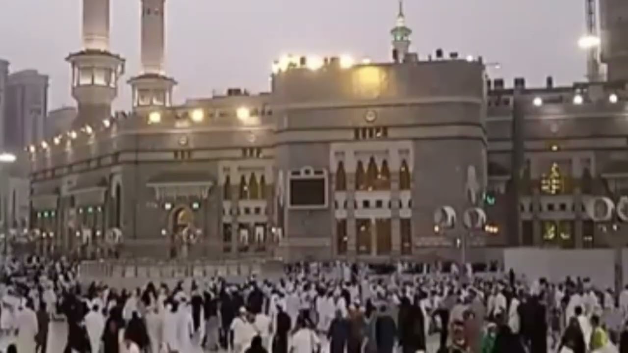 ‏اذان المغرب من المسجد الحرام المؤذن عبدالله باعفيف يوم الجمعة ١٥-٨-١٤٤٣هـ