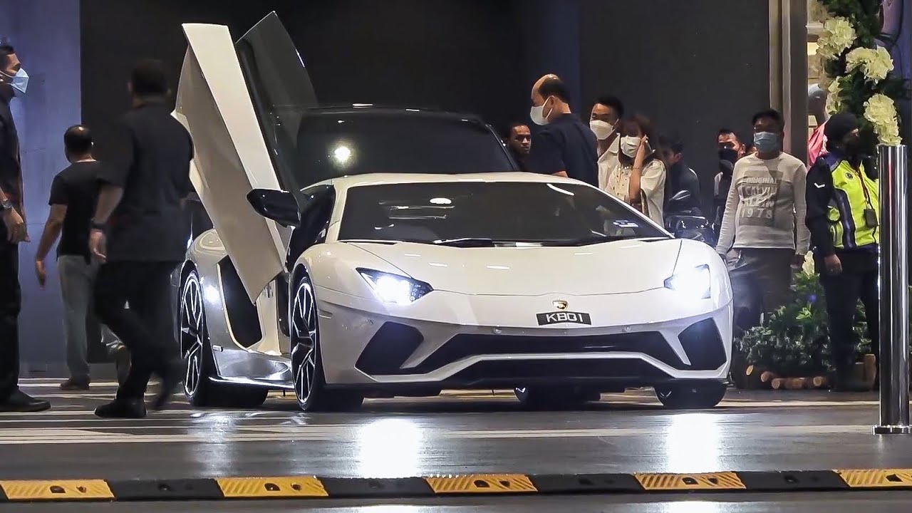 SUPERCARS in MALAYSIA | Loud Lamborghinis Taking Over Kuala Lumpur