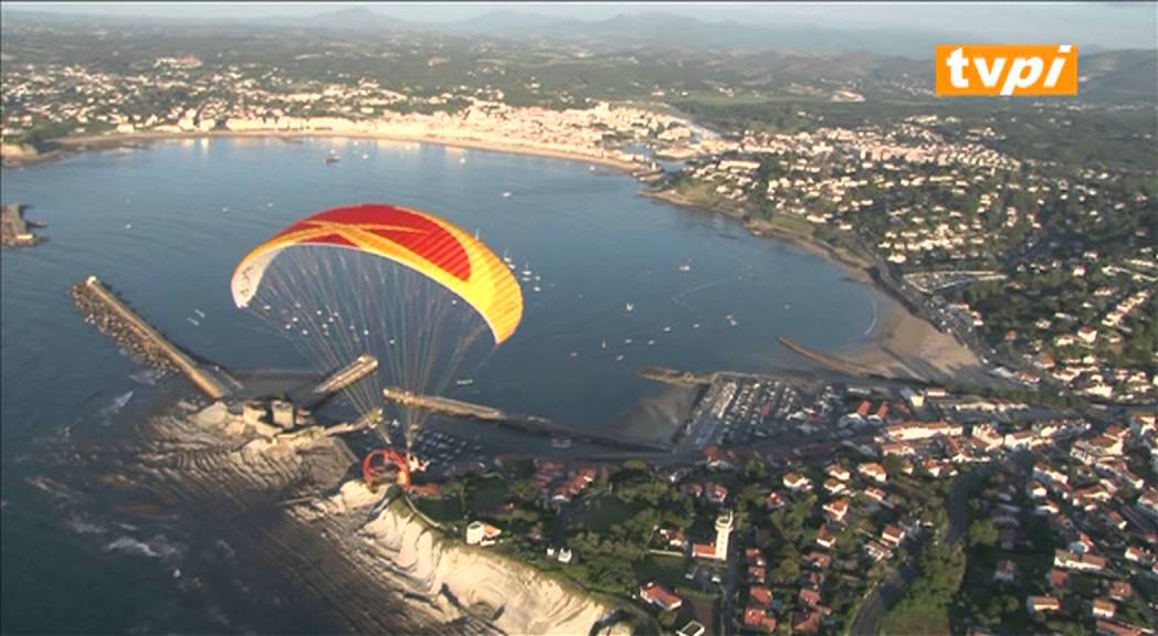 Paramoteur 64 ® : reportage TVPI sur l'école paramoteur du Pays Basque