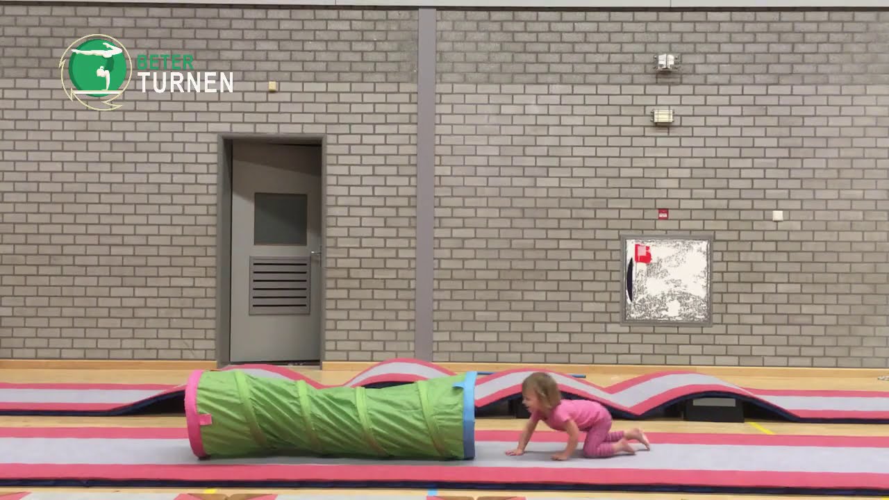 Kruipen leren, methodische oefeningen kleutergym