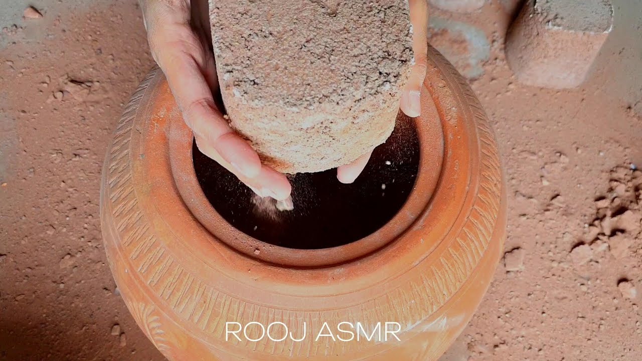 ASMR ♡ Stoney Red Dirt Crumbles in Clay Pot🤎 Dustplay/Pouring in Water/Pasteplay/Damp Crumbles 🤤