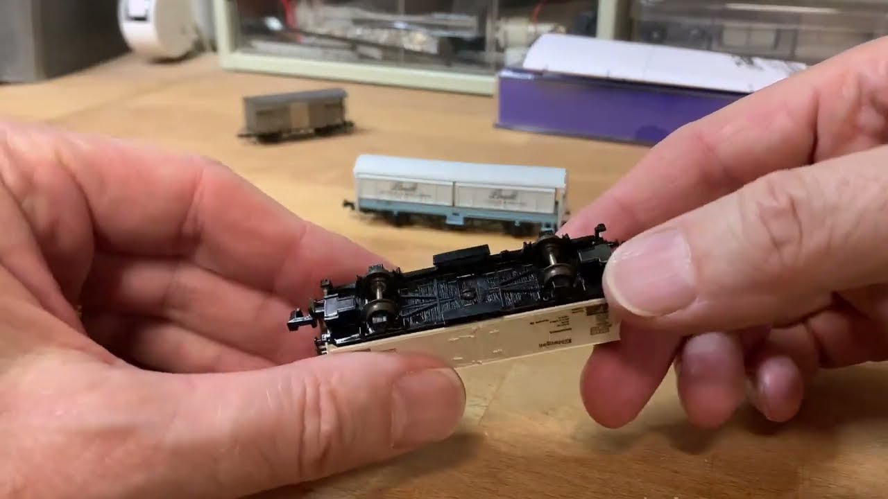 Capteur optique discret pour train miniature « N »