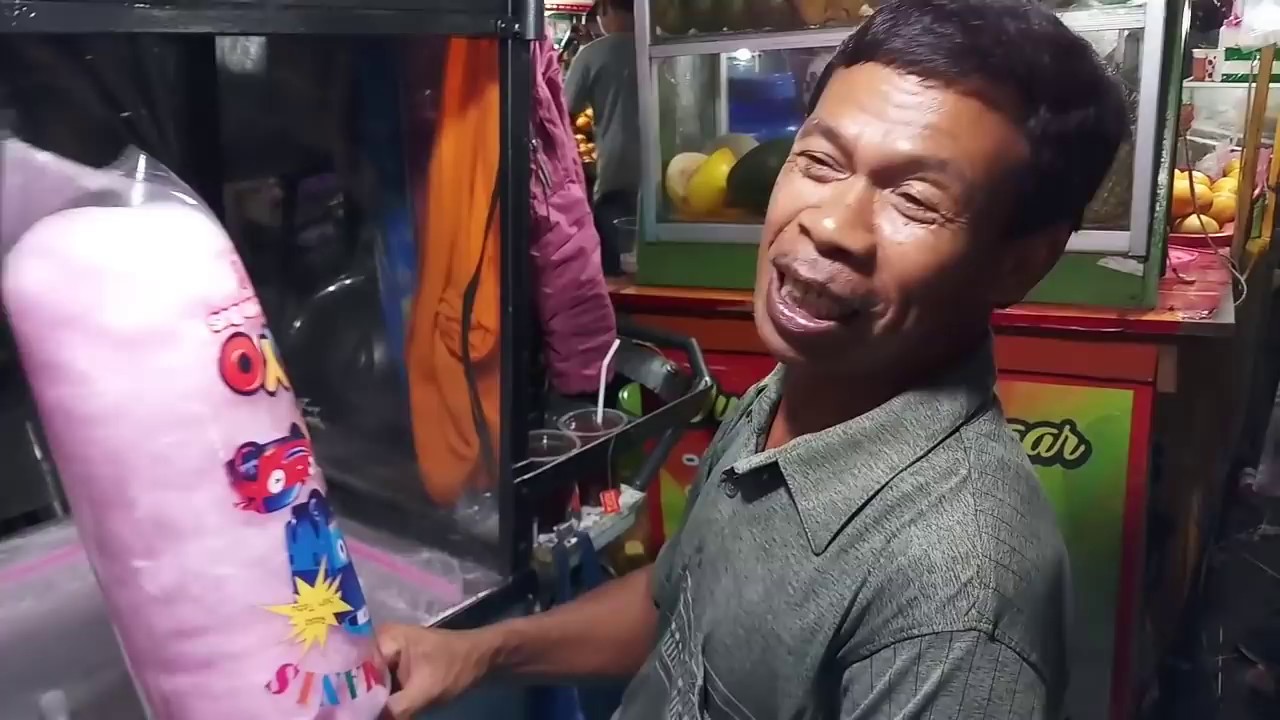 LARIS DAN VIRAL !!! GULALI HARUM MANIS DI ALUN ALUN KOTA WISATA BATU - INDONESIA STREET FOOD