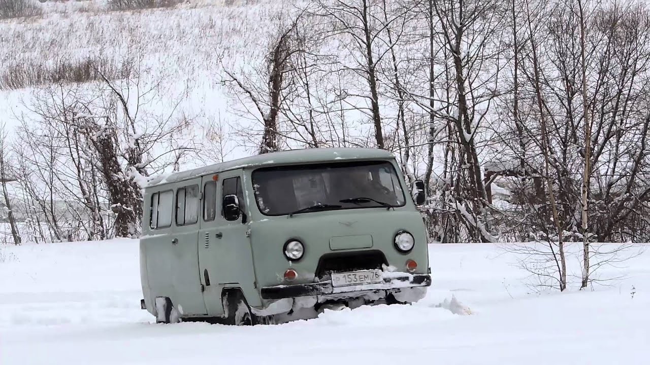 УАЗ Буханка 2206 Поездка в зимний лес Штурм снежной горки