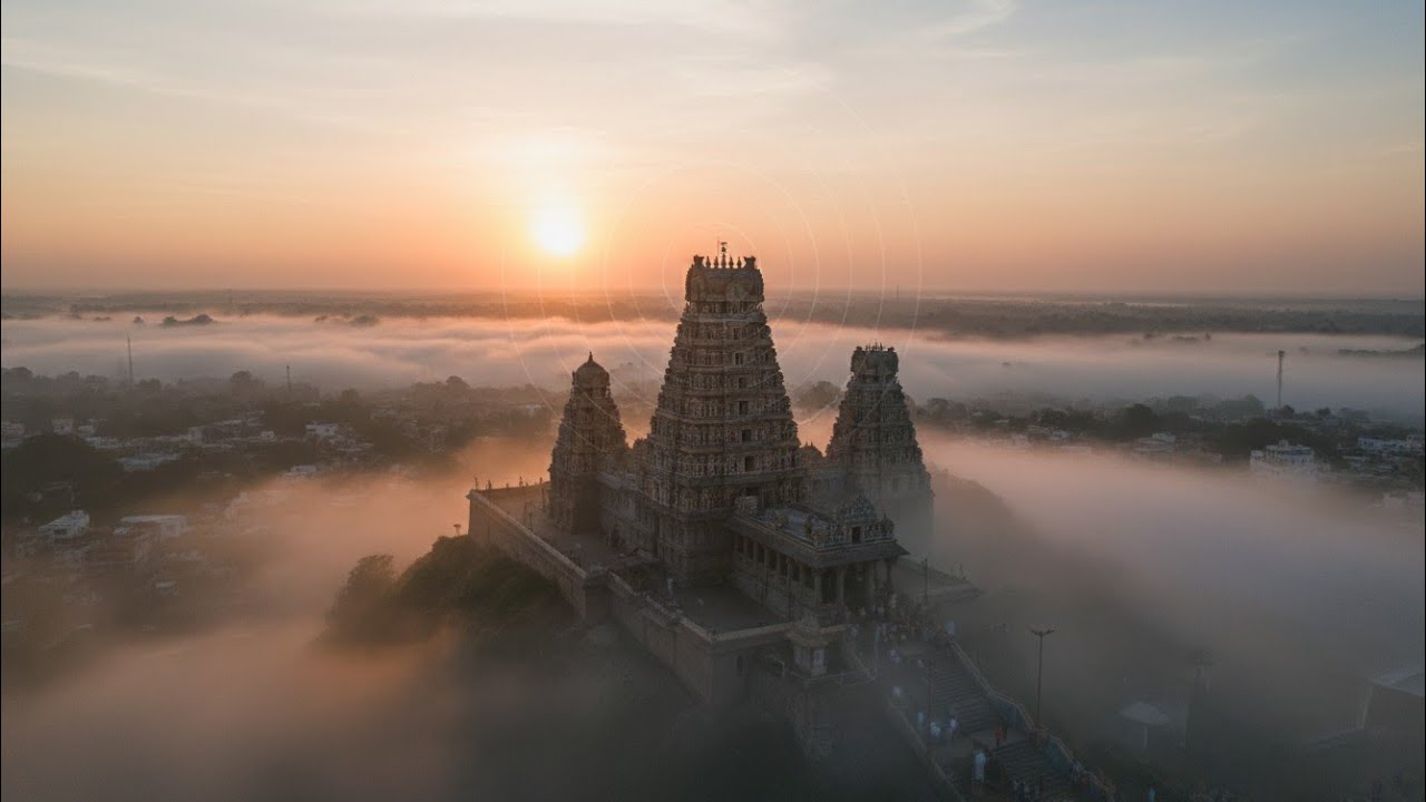 வேலவா… முருகா…என் உள்ளம் முழுதும் நீயே தாங்கும் தெய்வமே…