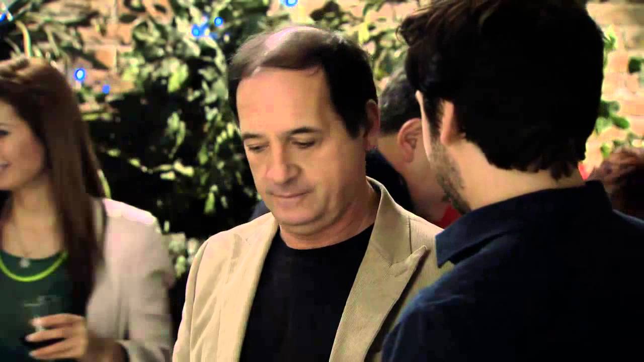 Farsantes - Guillermo muere de celos por Pedro