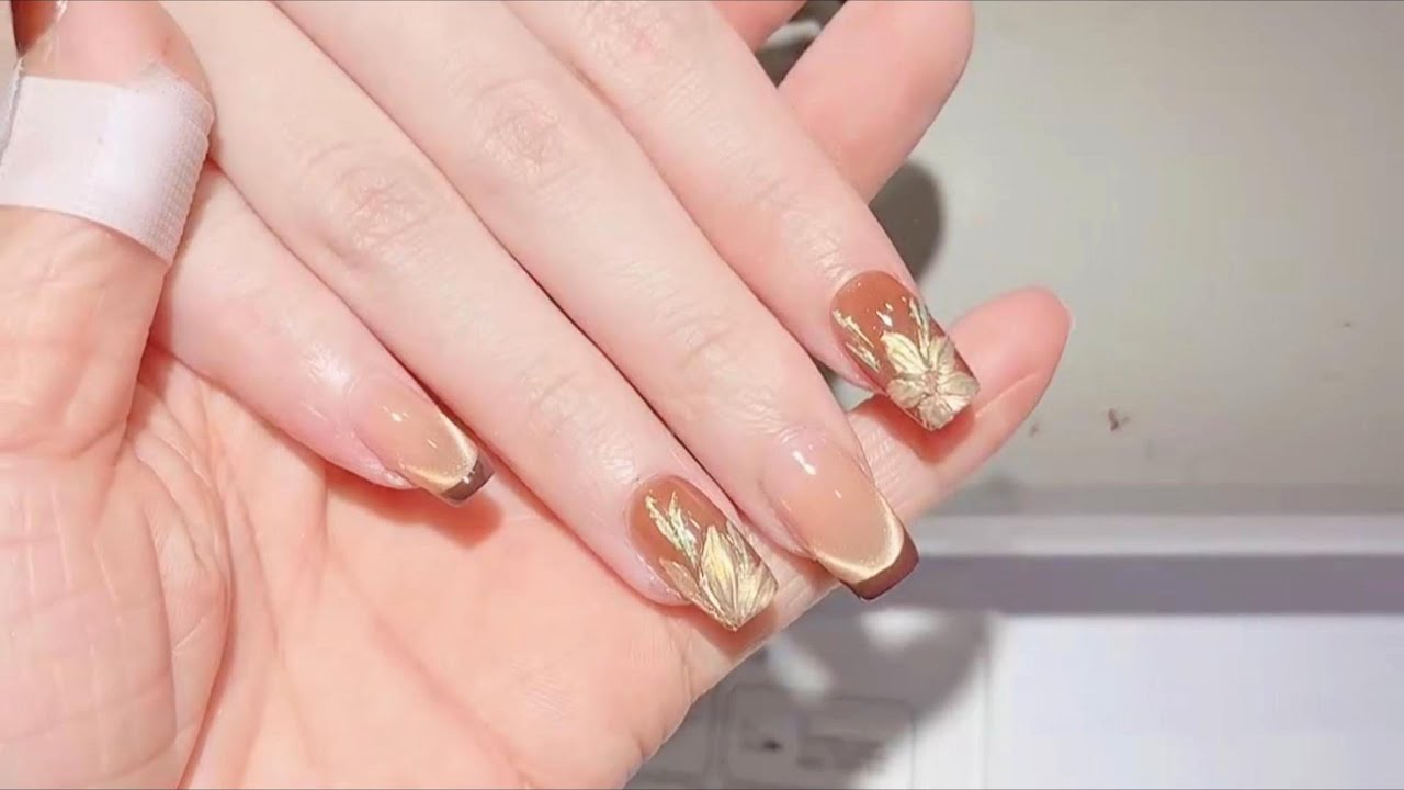 2 designs Premium Minimalist Nail Art Designs Complete tutorial