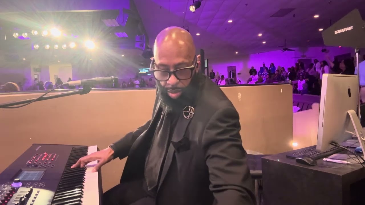 “Nothing Else/Lift the Name of Jesus Medley” Full version at FAHOW 🎹🎵🎼🎶