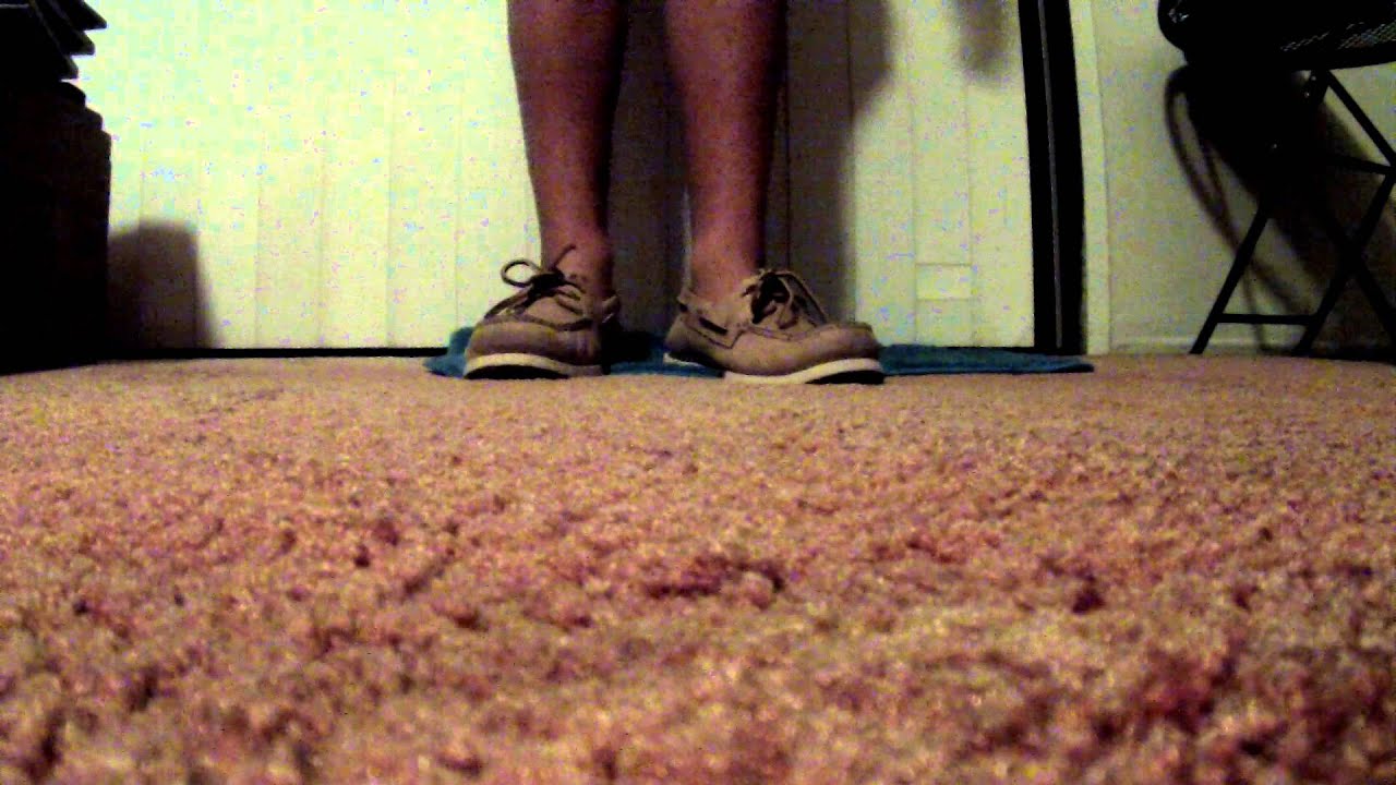Sperry Top-Sider on feet (Oatmeal)