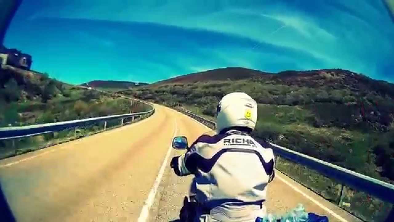 Puerto de Leitariegos may 2014. Suzuki V-Strom 650 2007. SJ1000.