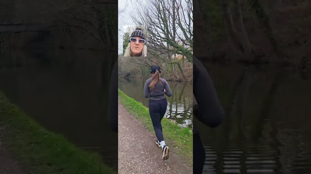 Gongoozler, a Dodgy Gimbal and Bingley's Famous Locks