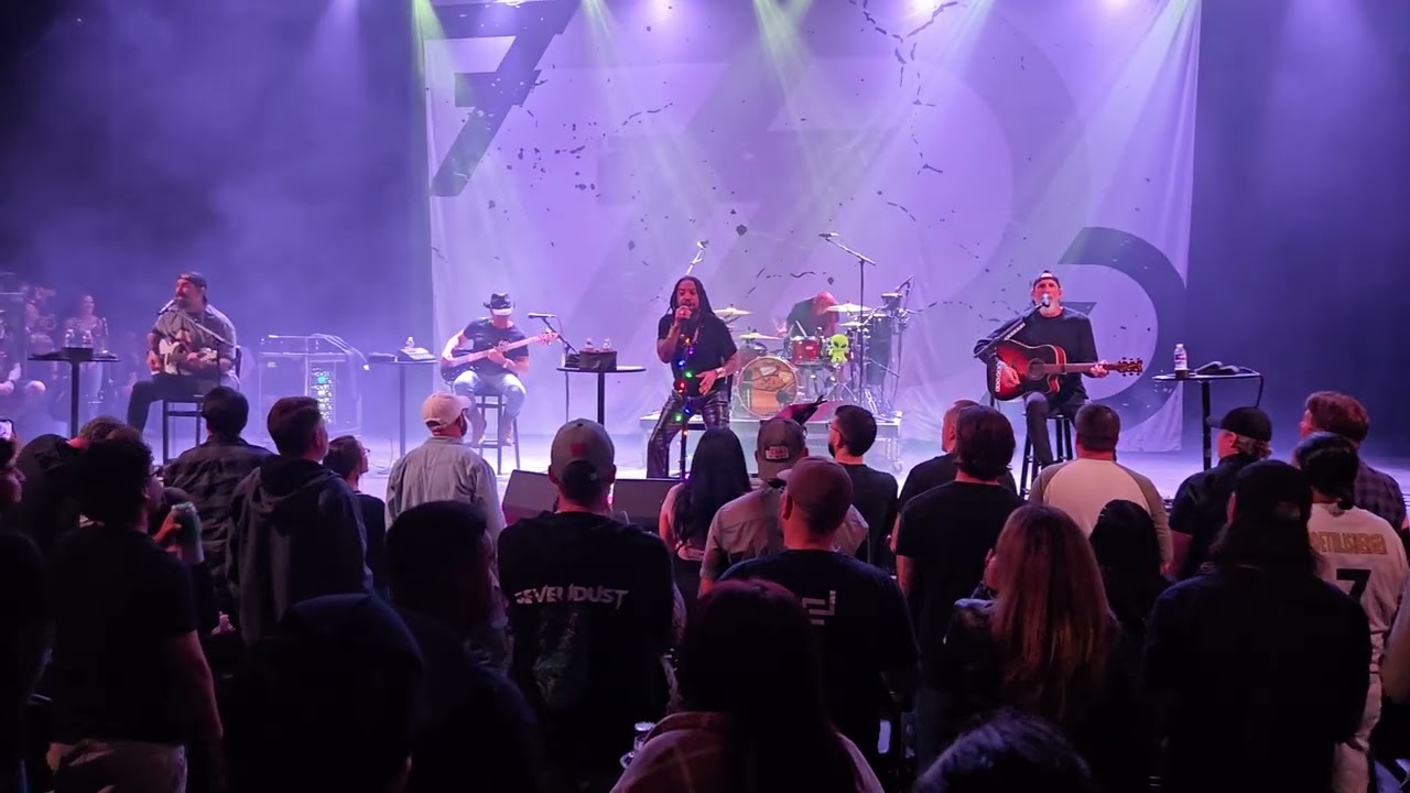 Sevendust- Skeleton Song (Live)