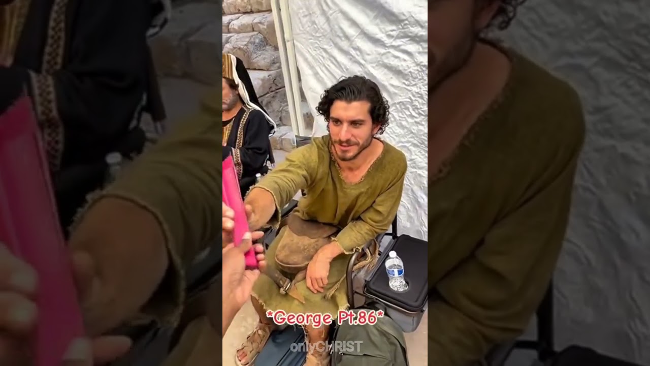 Opening a Spanish fan🪭 || The Chosen cast pt.2 || Funny scene 😂