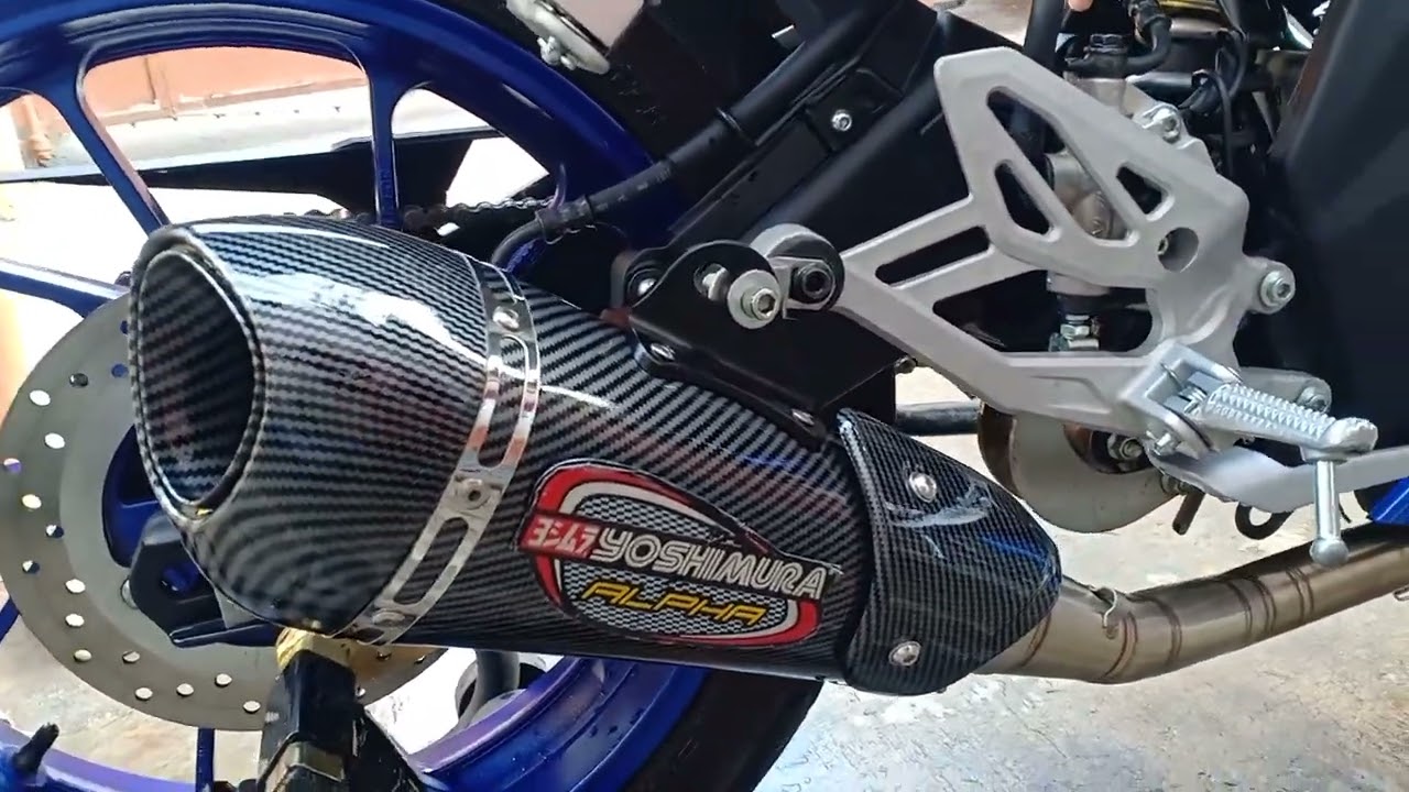 Yamaha R15 v3 with yoshimura alpha sound check