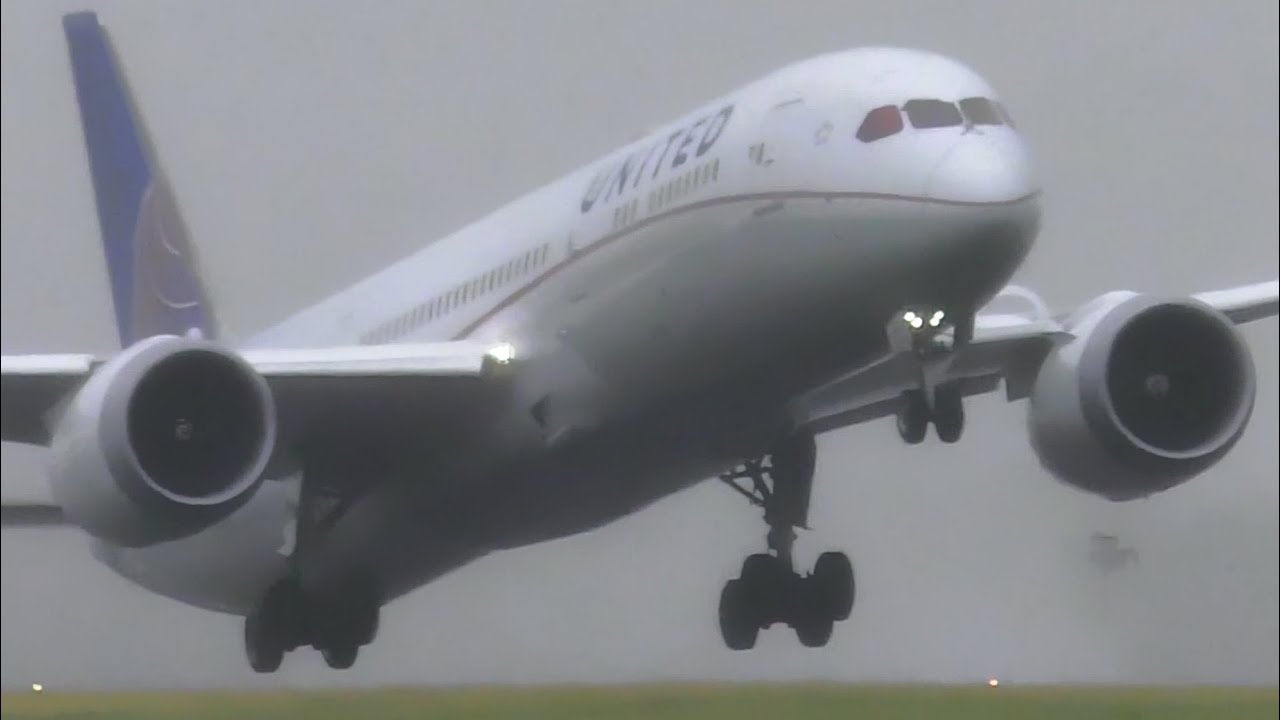 POWERFUL Heavy Aircraft WET RUNWAY Takeoffs | Melbourne Airport Plane Spotting
