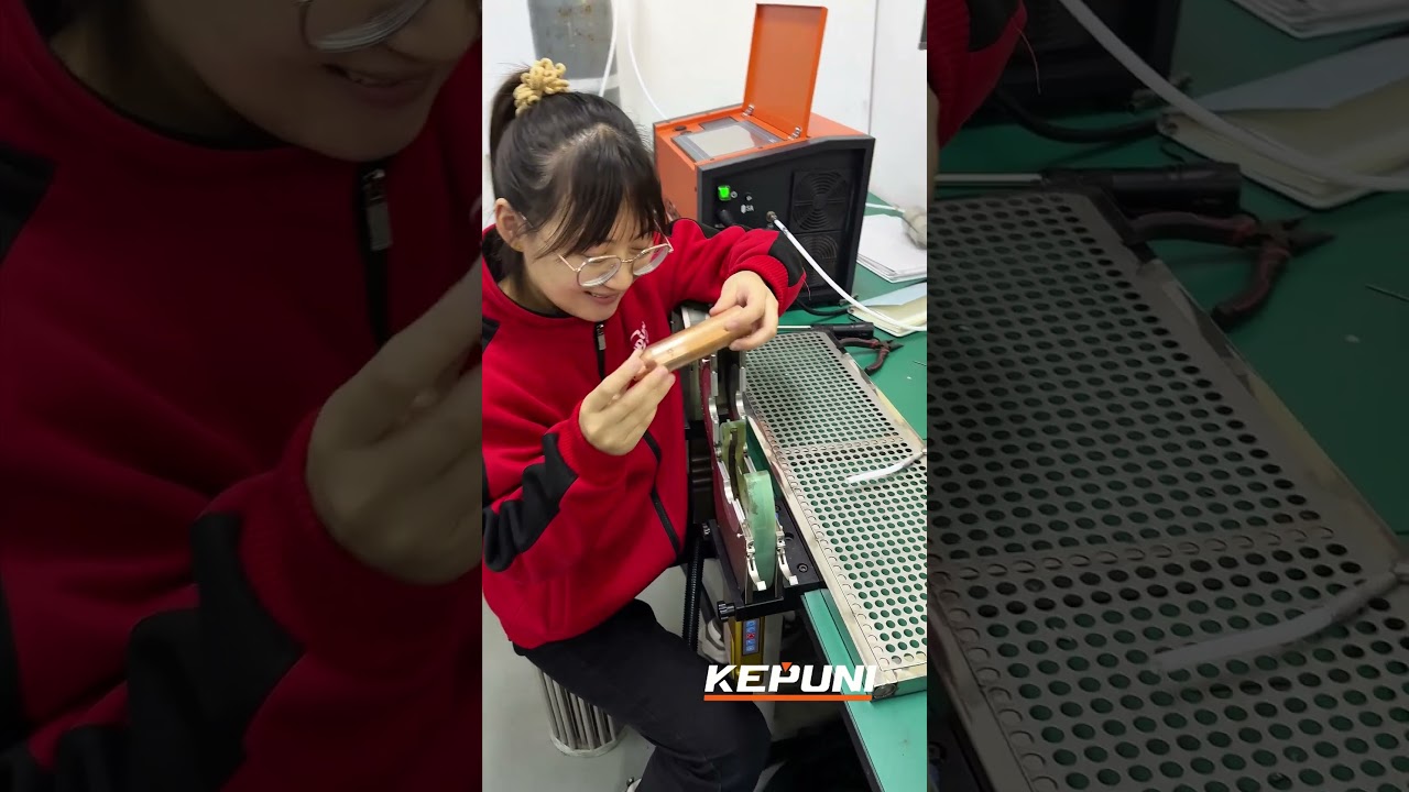 KEPUNI automatic welding equipment can weld metal pipes with a diameter of 3-325 millimeters.