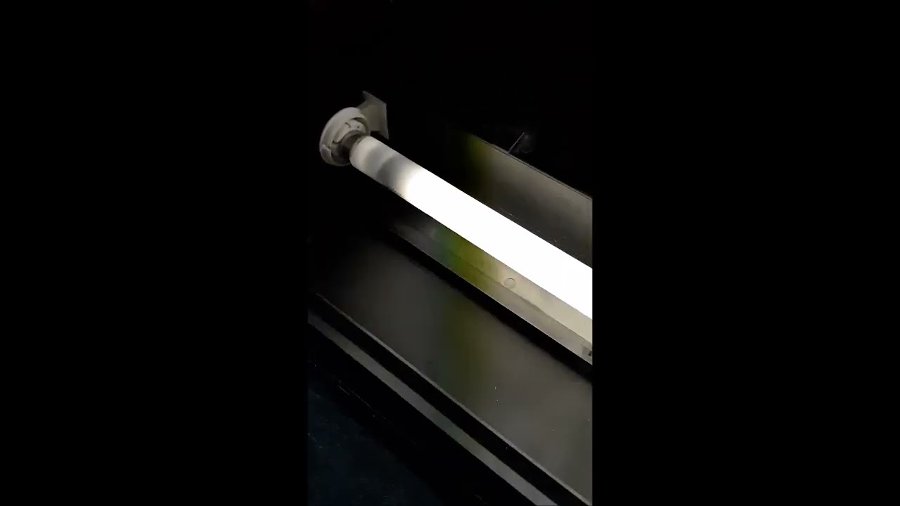 Récupération de tubes fluorescents #63 + 1 starter