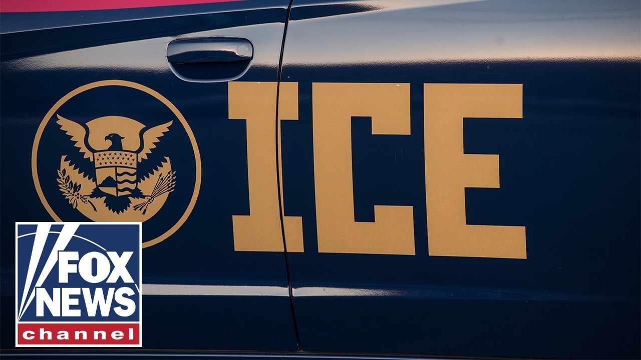 Демократы Буффало заблокировали ярмарку вакансий Министерства внутренней безопасности из-за участ...
