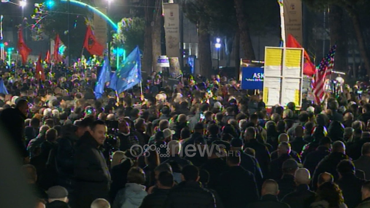 NIS ZBATIMI I SKENARËVE/ Nga Kryeministria protesta zhvendoset drejt ...