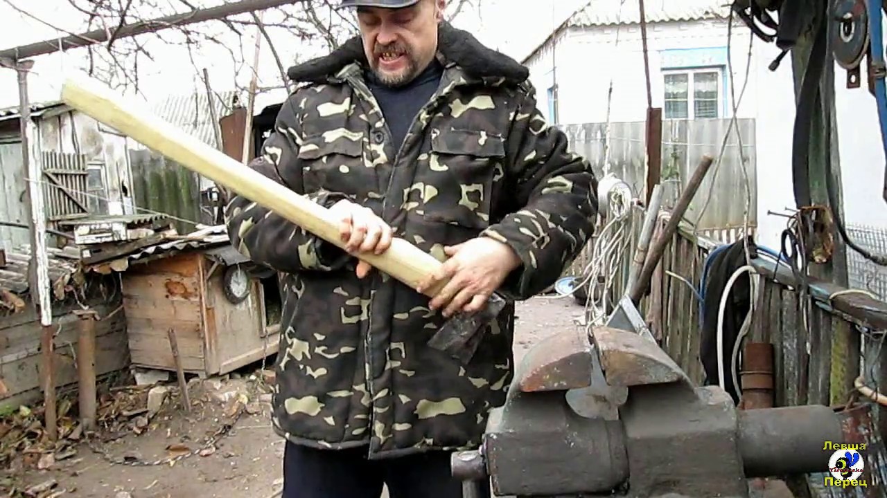 как быстро и просто  сделать  прекрасный колун из старого топора  3 часть