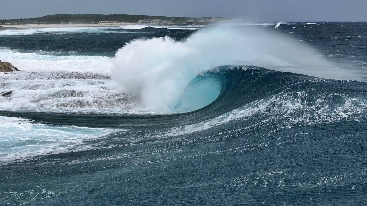 Big Swell HITS the Island