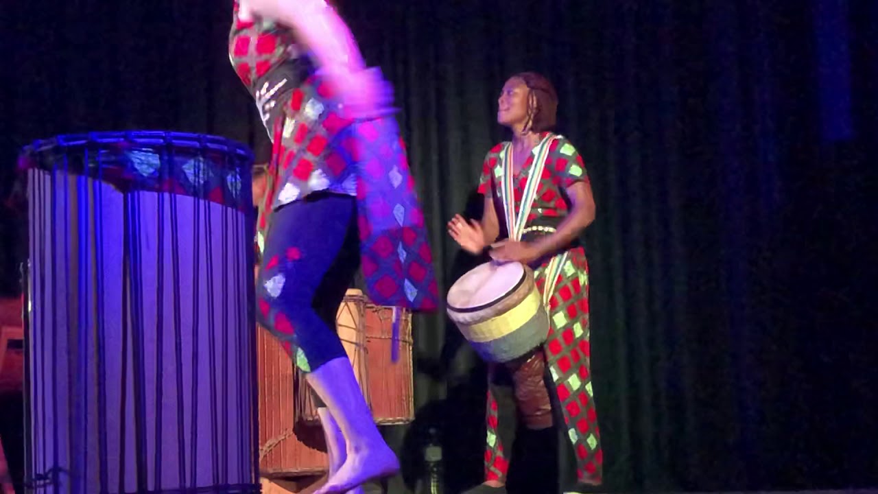 Ophelia Hié play balafon with group Doussou Yelen- Melisa Hie and .CO