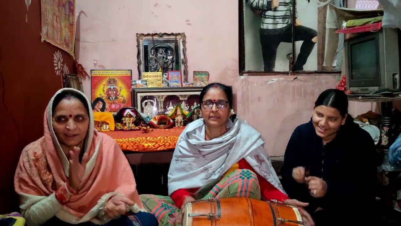 Kul ki laaj rakhaiyo beti bhul mt jayio geet #hindibhajan #song #devotionalbhajan #viral #sorts 
