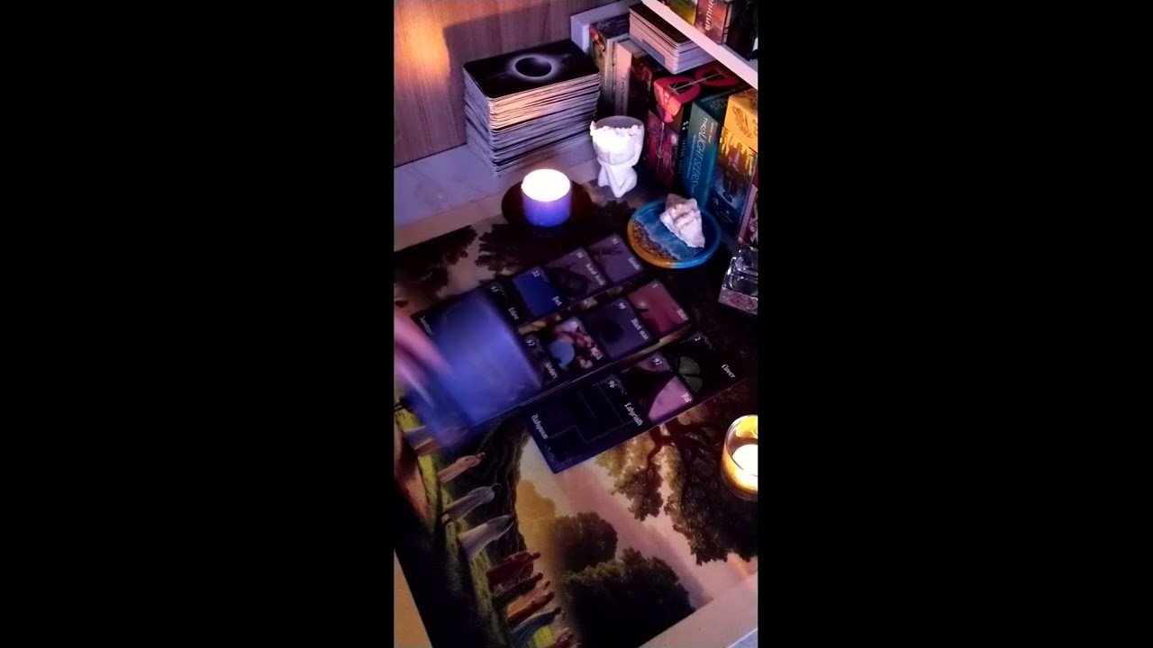 Что происходит за вашей спиной? #taro, #таро, #таролог, #тароонлайн, #гаданиетаро