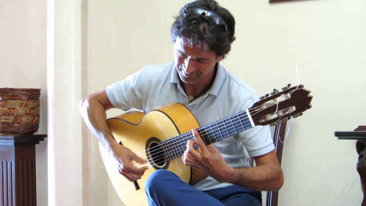 Niño Pura en el taller Jesus de Jimenez